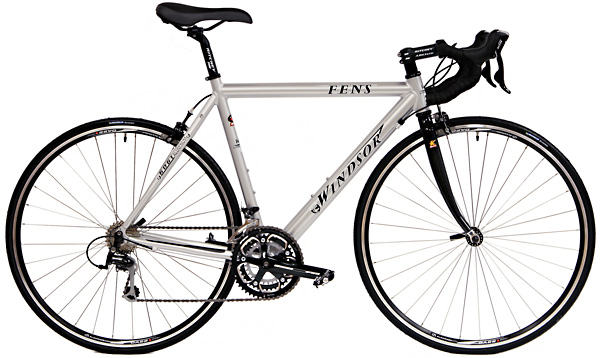 Road Bikes - Windsor Fens 2010 Shimano 30 Speed