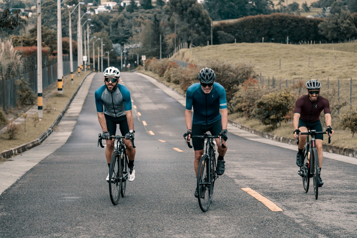 Cycling Apparel Basics: What Beginners Actually Need