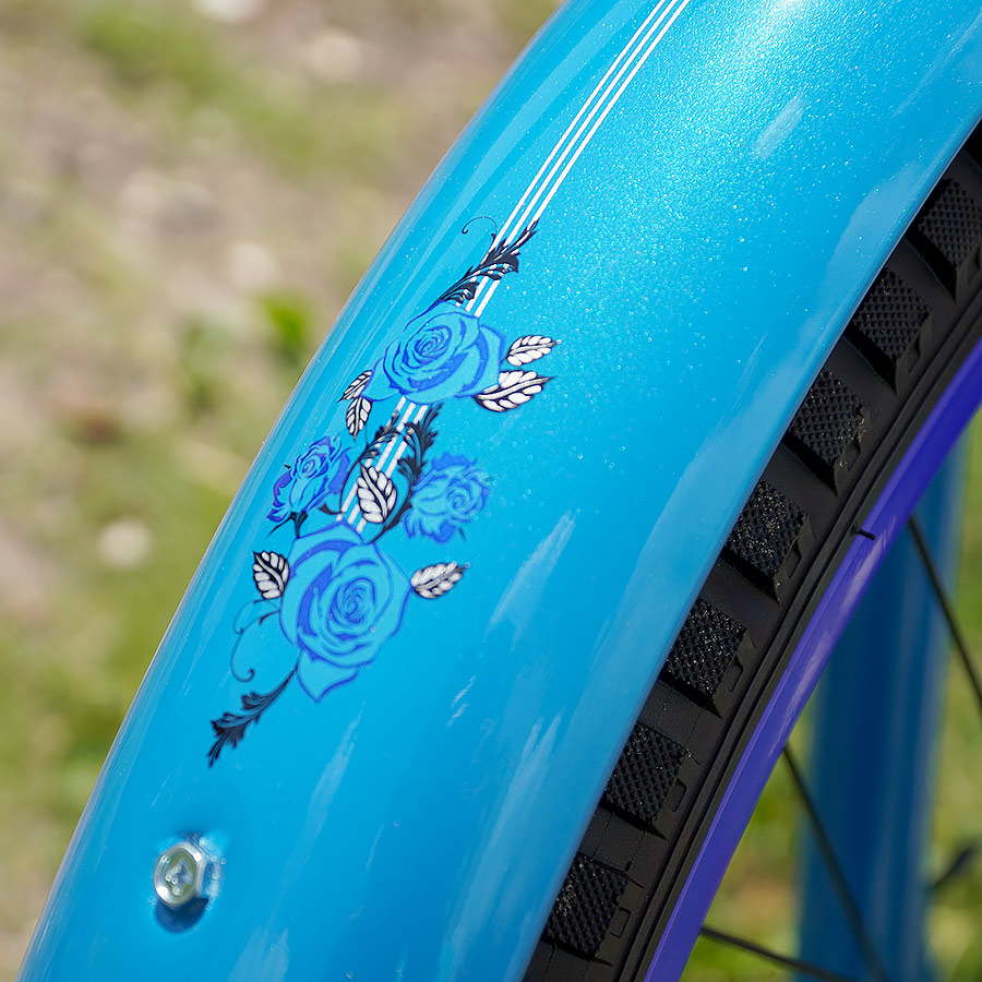 Custom Aluminum Cruiser Bikes, Mango Longboard Custom with Custom Design Fenders and Shimano Nexus Internal Shifting Systems