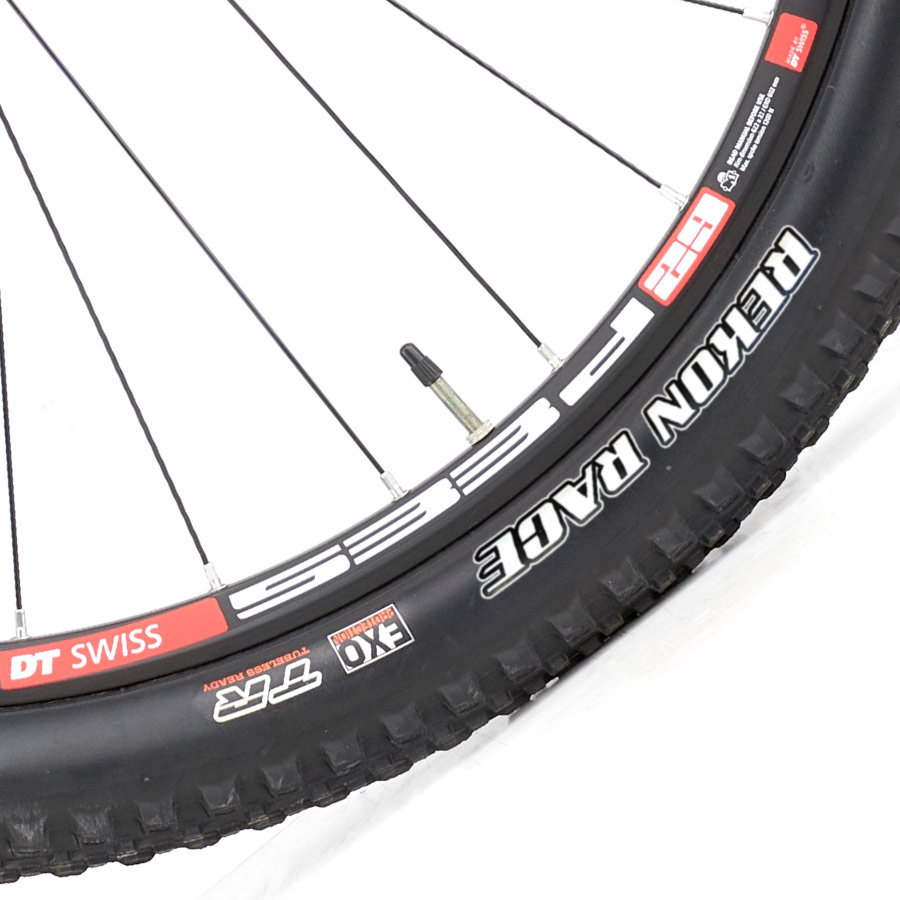 Fast 29er HYDROFormed Aluminum Mountain Bikes
Motobecane Fantom29 Deore SL Hydroform Aluminum 29er, DT SWISS RIM Wheelset, Rockshox RECON AIR Forks, Shimano 1X12 Speed, Competition Proven, Shimano Components, Hydraulic Disc Brakes