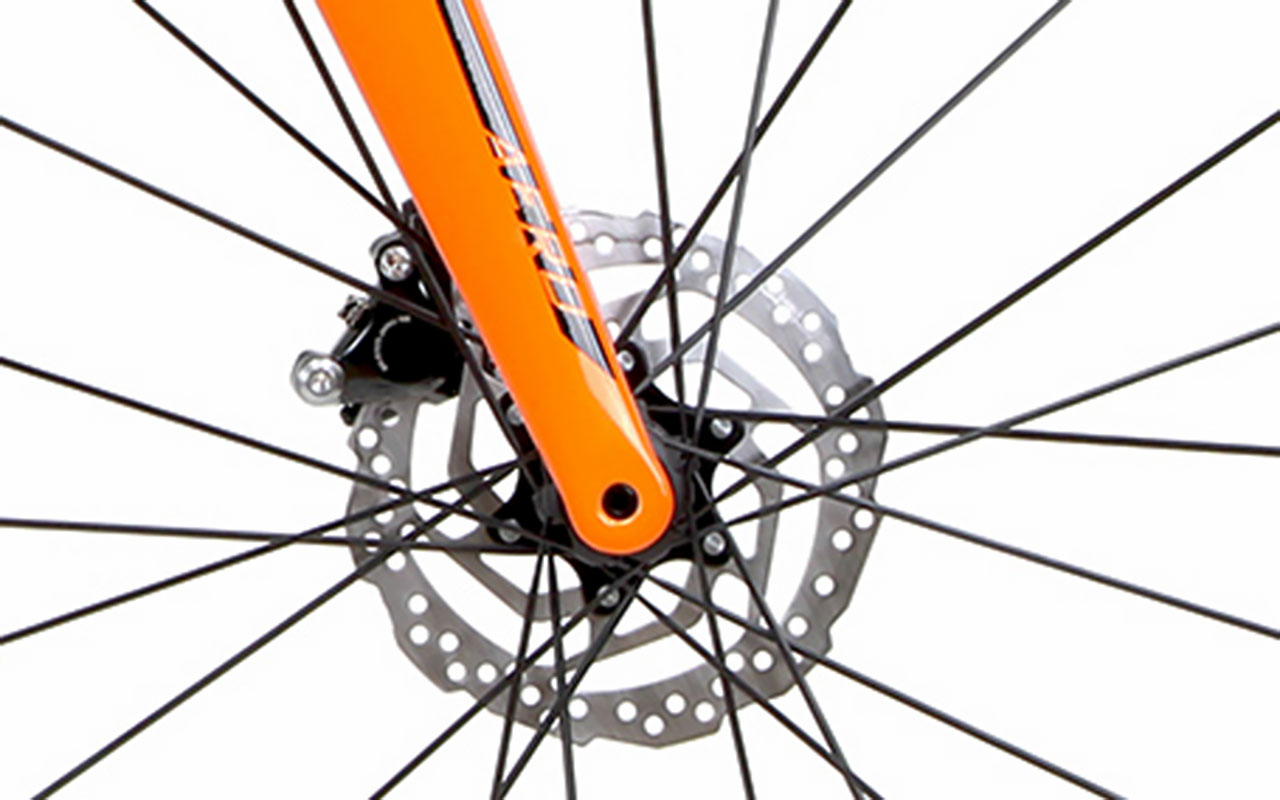 Shimano hydraulic disc brake detail