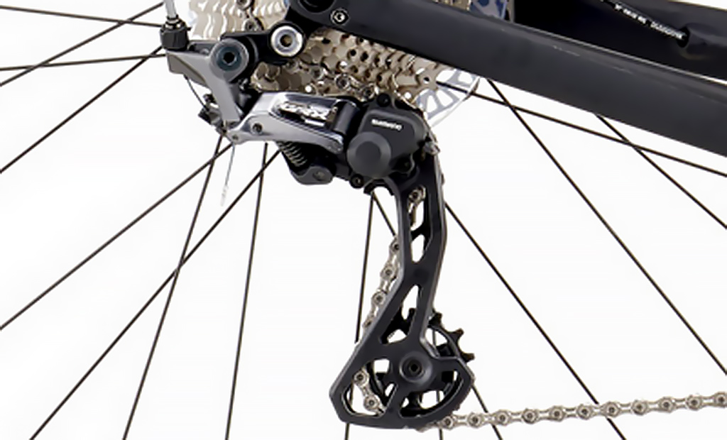 Full Carbon Design with BentoBox BrazeOns, Slick Internal Cable Routing Gravel Road Motobecane MuleKick CF RX600 DiscBrake Gravel Road Bike