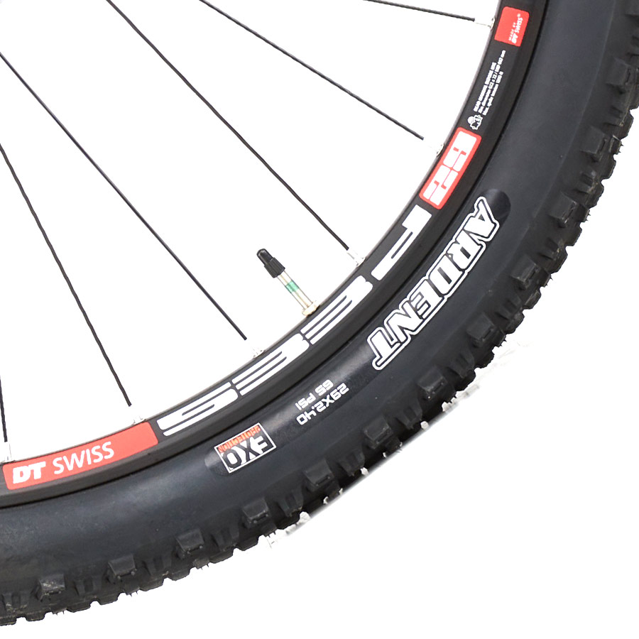 Fast 29er HYDROFormed Aluminum Mountain Bikes
Motobecane HAL29 SLX Hydroform Aluminum 29er, DT SWISS RIM Wheelset, Rockshox RECON RL 140mm Forks, SHIMANO SLX 1X12 Speed, Competition Proven, Shimano SLX Components, Hydraulic Disc Brakes