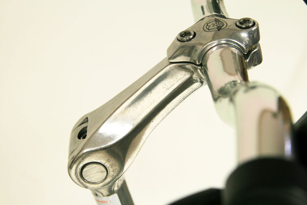 dlx_bar4