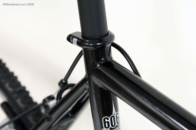uno_saddle2